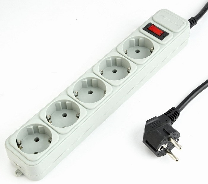 Hálózati Elosztó 5-ös (földelt) 3m Túlfeszültségvédős Gembird